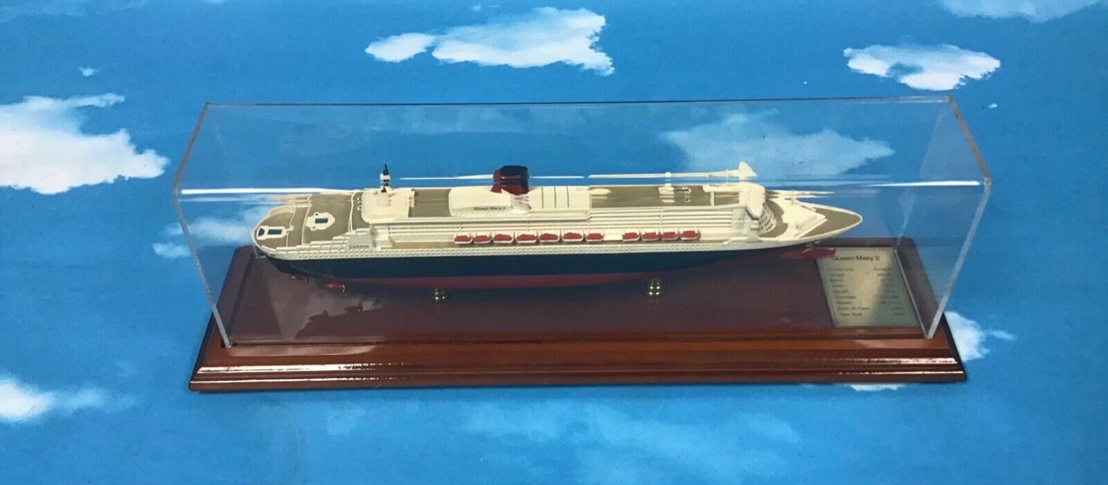 Cunard Cruises. “queen Mary Ii “ . Size  15” Approx  Scale 1:1100 Approx