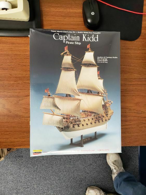 Lindberg Captain Kidd Pirate Ship Plastic Model Kit